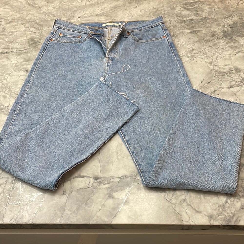 Levi “Wedgie” Jeans. Size 29. Like New!